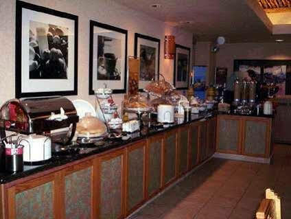 Hyatt Place Hotel 3*